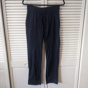 North Face Aphrodite Motion pants in blue - small